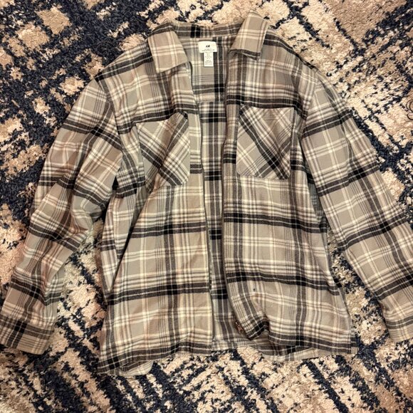 H&M Gray Plaid Flannel Shirt | Neutral Button Down - Picture 4 of 4